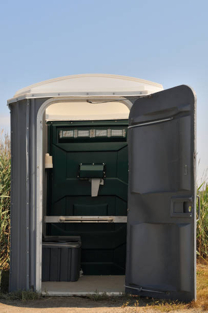 Portable Toilet Options We Offer in Inwood, FL